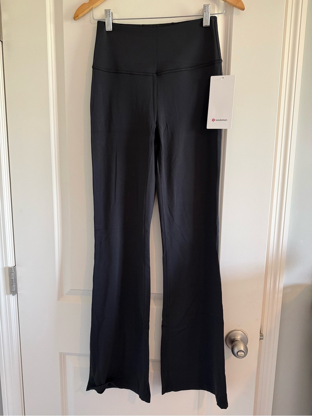 Lululemon Groove Nulu Super High Rise Flared Pant Regular Size 6 Black New